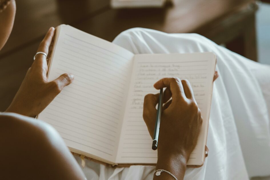 Journal Writing For Teenagers: The Way to Personal Growth